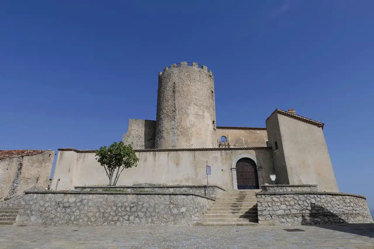 Borgo da vivere, un viaggio alla scoperta di Moliterno