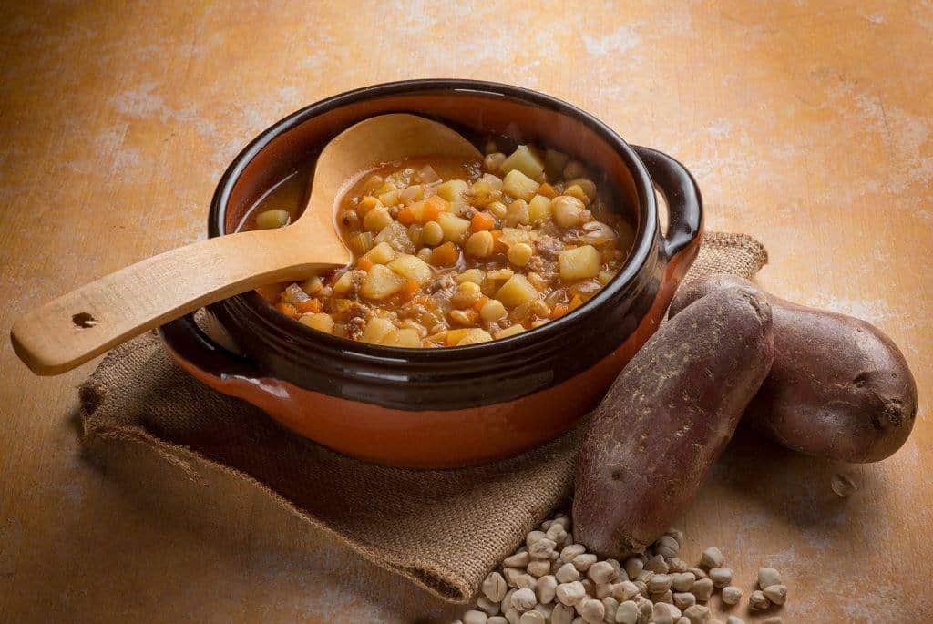 Nonnapaperina zuppa cicerchie e patate
