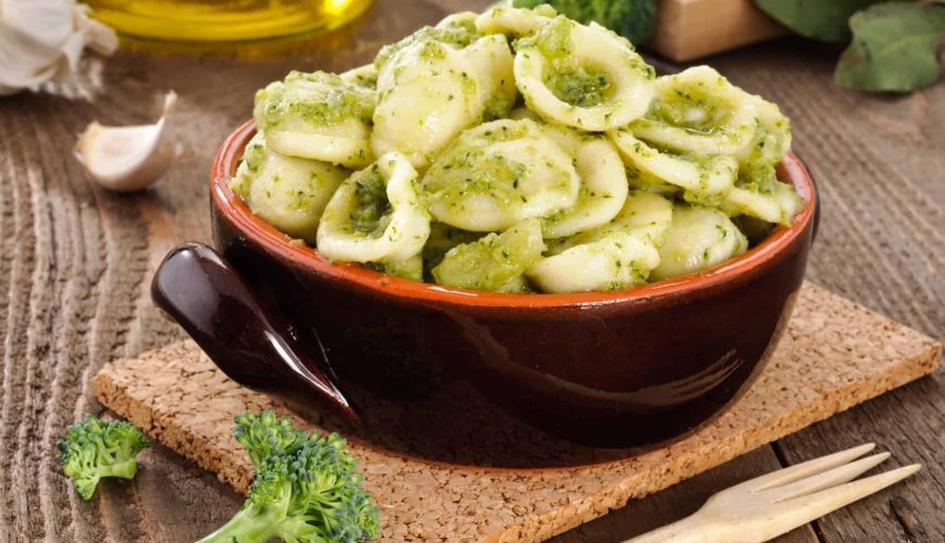 Ricetta: Orecchiette di Grottaglie tradizionali e alle cime di rapa