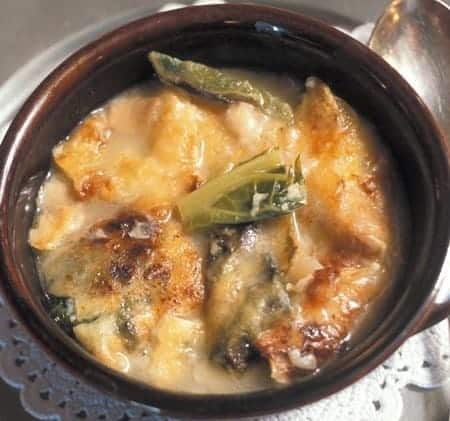 Zuppa con fontina Dop e pane nero di Etroubles