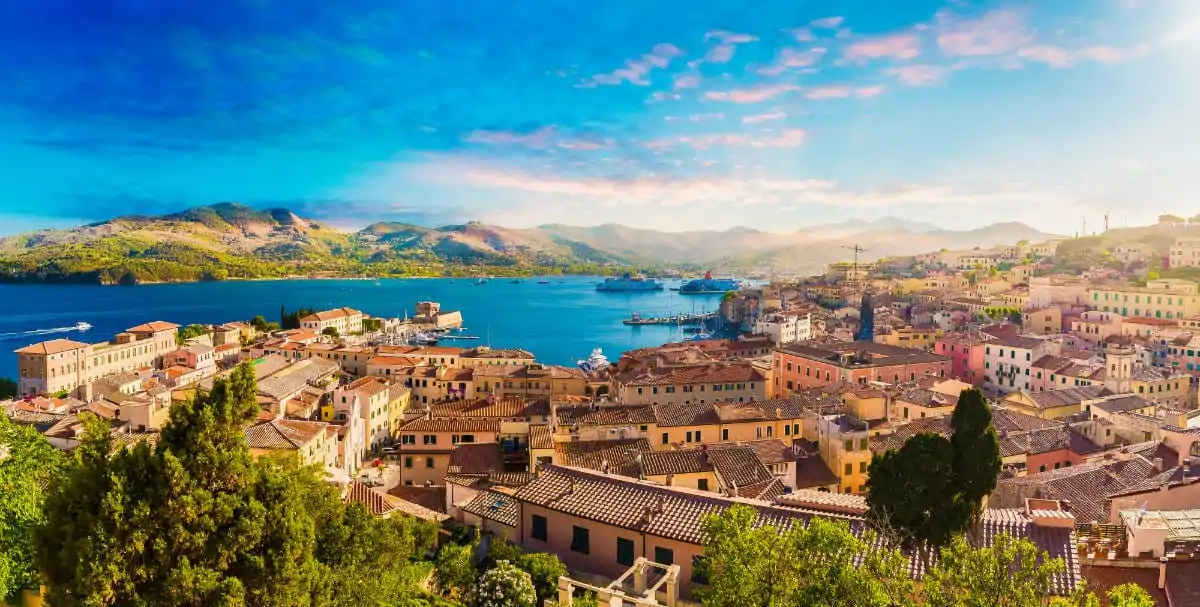 Itinerario tra borghi e paesaggi lungo le coste dell’Isola d’Elba
