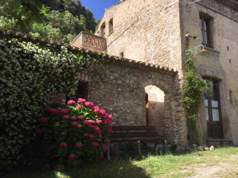 Farmhouse Colloreto