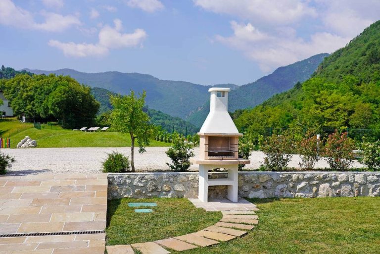 Farmhouse Hegemone