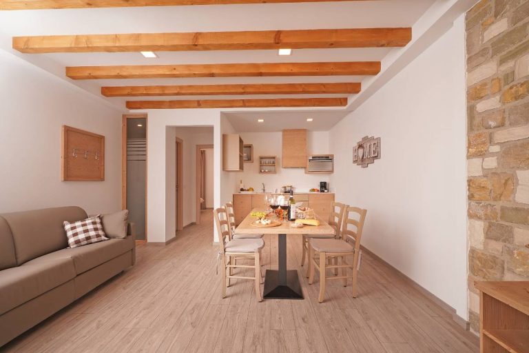 Farmhouse Hegemone