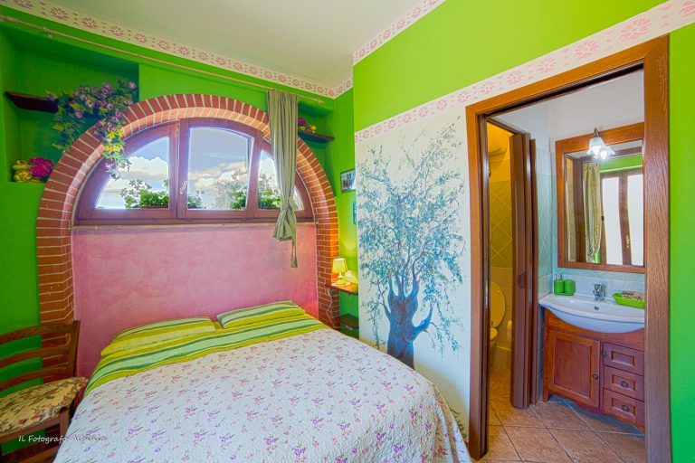 Farmhouse La Valle degli Ulivi