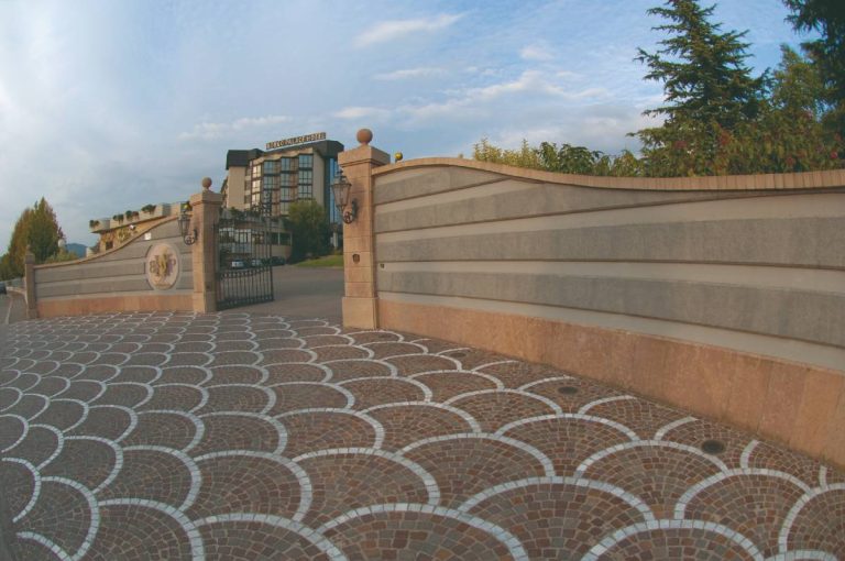 Borgo Palace Hotel