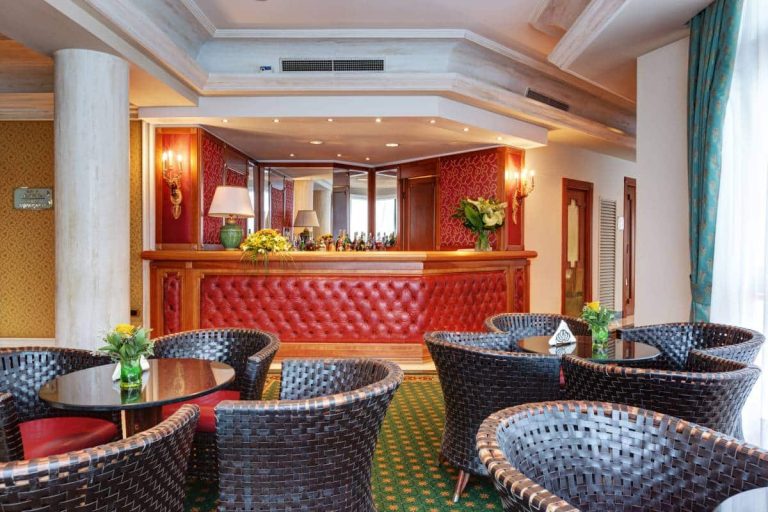 Borgo Palace Hotel
