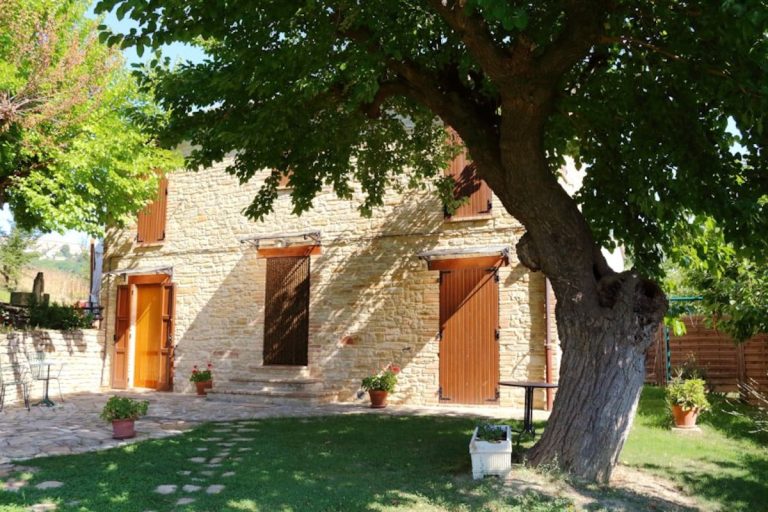 Cupramontana-Accoglie