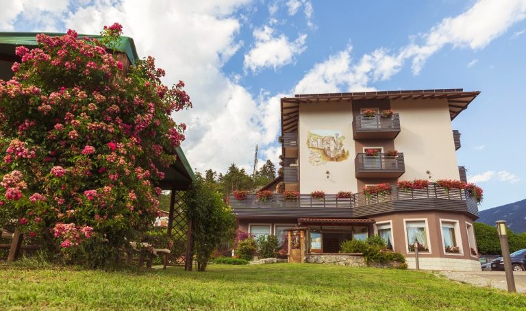 Hotel Castel Mani