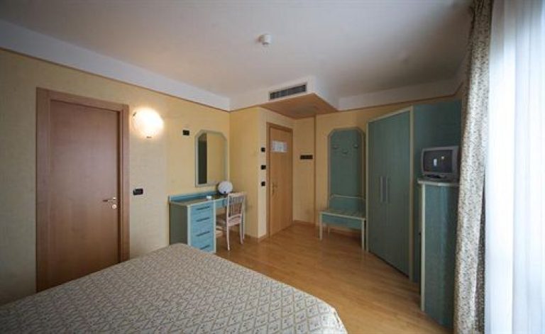 Hotel Mondial