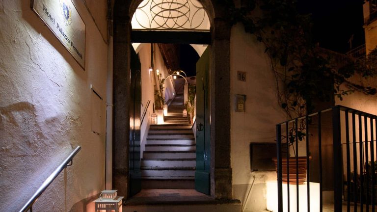 Hotel Palazzo Ferraioli