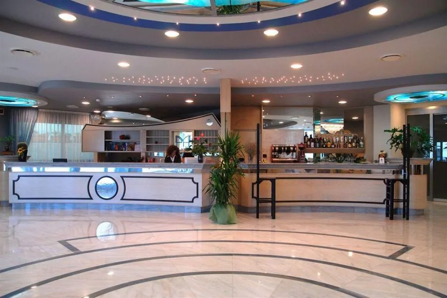 Miramare Palace Hotel