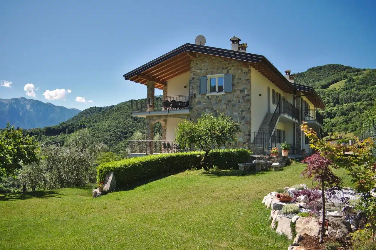 Mos Country House