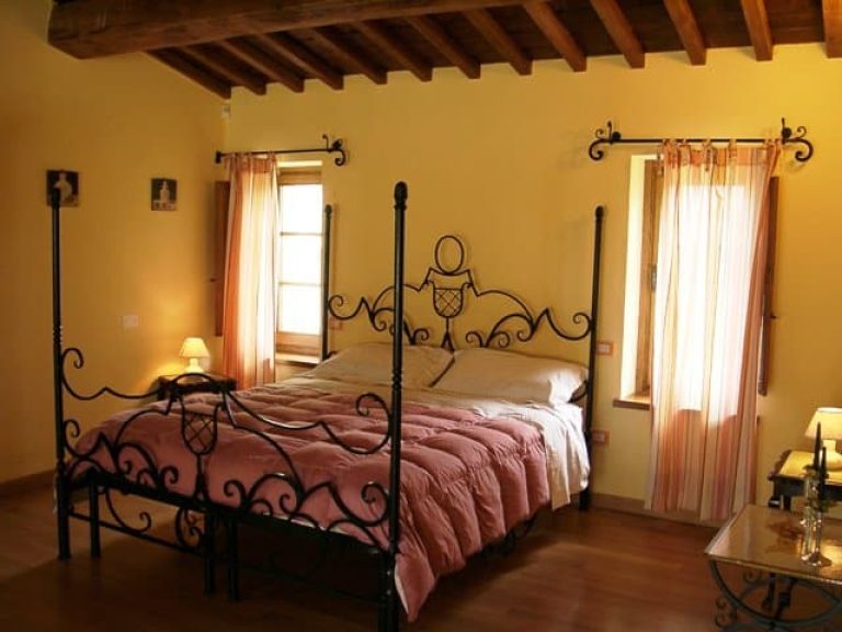 Podere Caldaruccio La Pineta Farmhouse