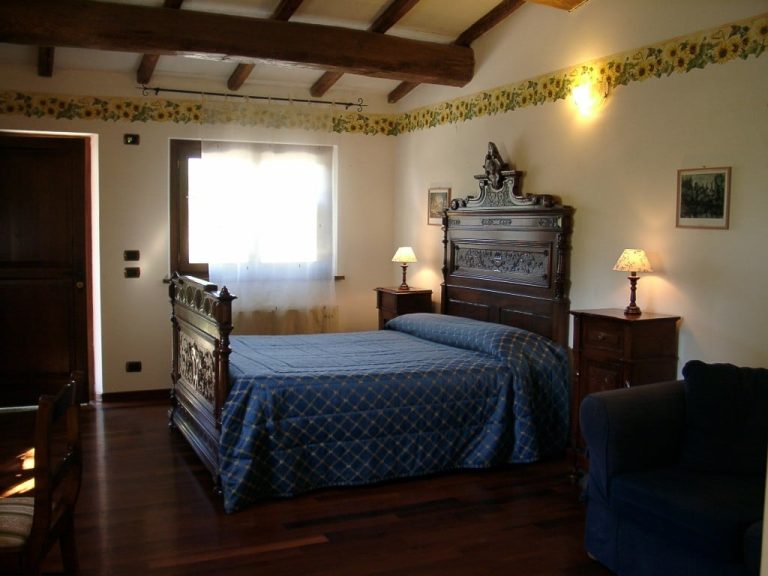 Podere Caldaruccio La Pineta Farmhouse
