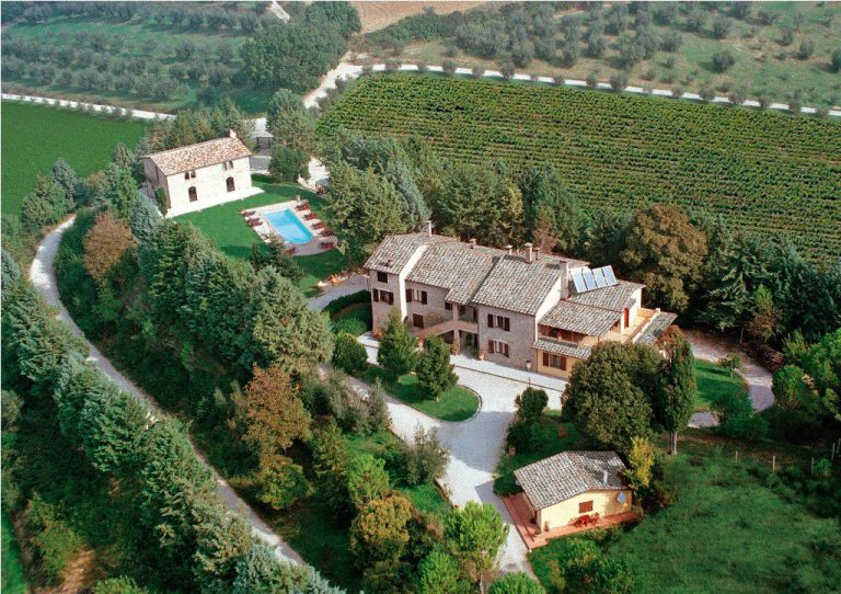 Podere Caldaruccio La Pineta Farmhouse