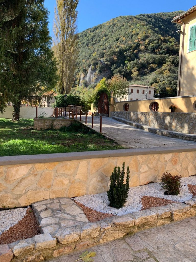 Residence Il Giardino sul fiume Nera