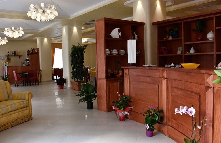 Riviera Azzurra Hotel-Restaurant
