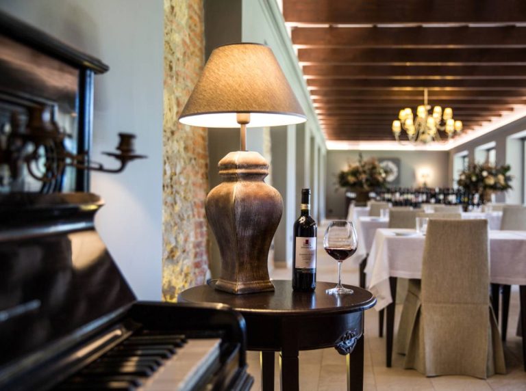 Spinerola Hotel in Cascina & Restaurant UvaSpina