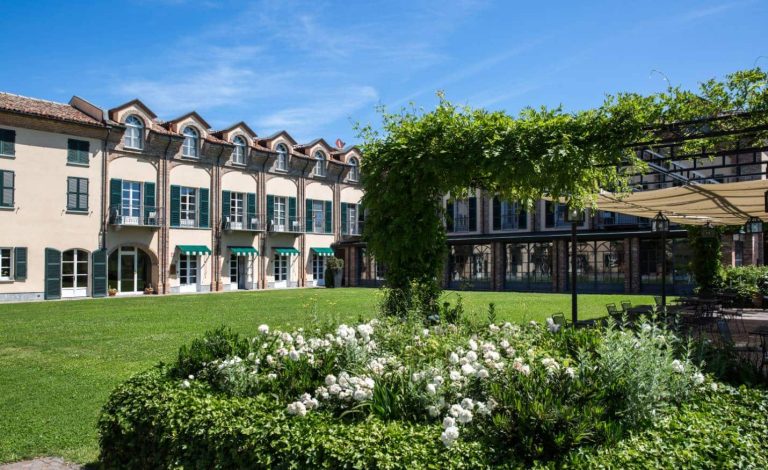 Spinerola Hotel in Cascina & Restaurant UvaSpina
