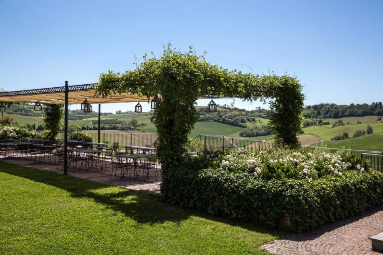 Spinerola Hotel in Cascina & Restaurant UvaSpina