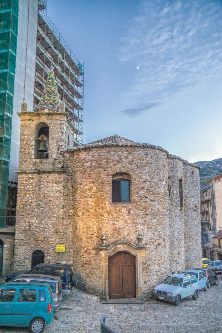 Around Geraci Siculo