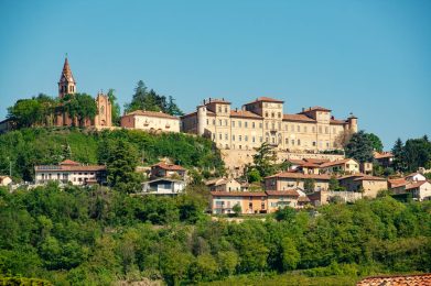 The,Village,And,Castle,Of,Magliano,Alfieri,,Piedmont,,Italy