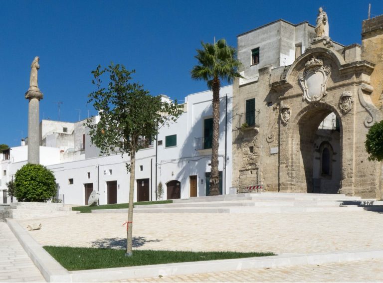 Jewish entrance