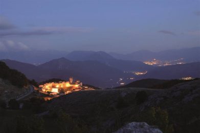 Castel_del_Monte_AQ__3_