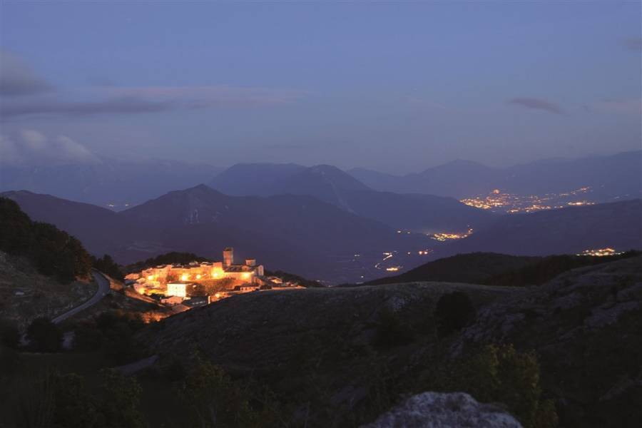 Castel_del_Monte_AQ__3_