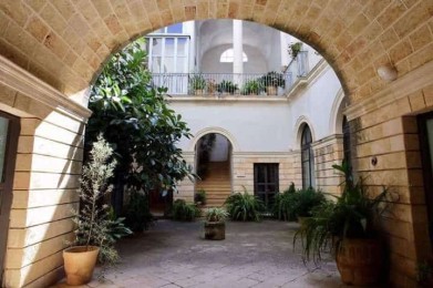 Quel borgo leccese elegante nel nome della poesia