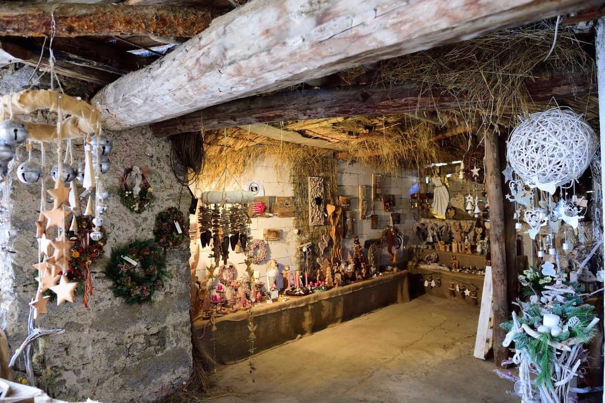 5 unmissable villages for their Christmas Markets