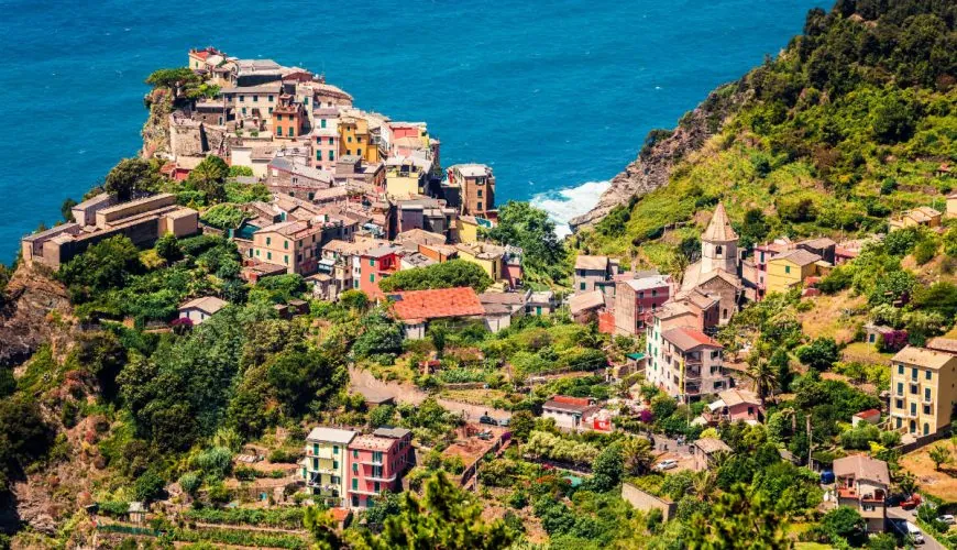 Vernaccia di Corniglia: Boccaccio’s Elixir