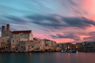 Giovinazzo, storia che abbraccia il mare
