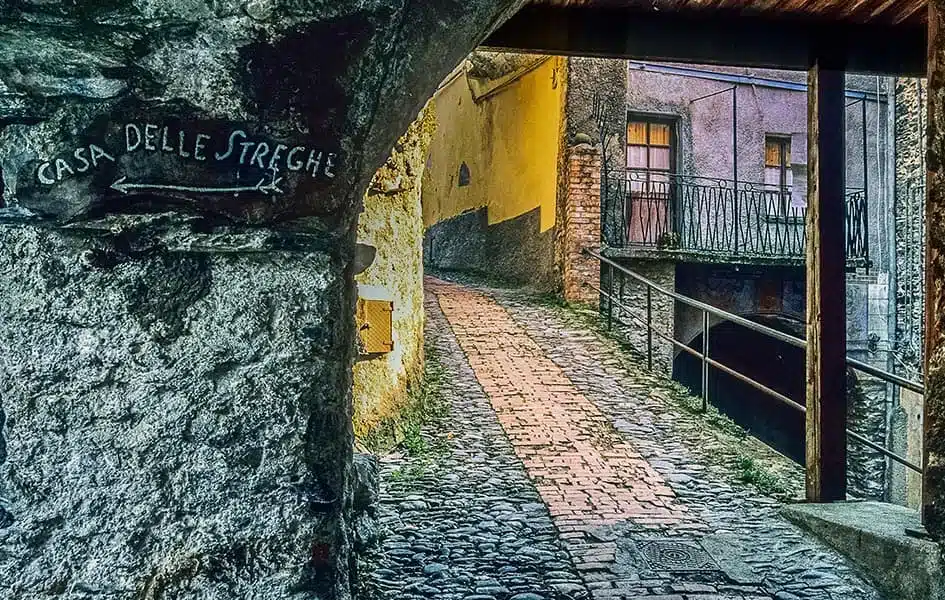 Per tutte le streghe del borgo di Triora
