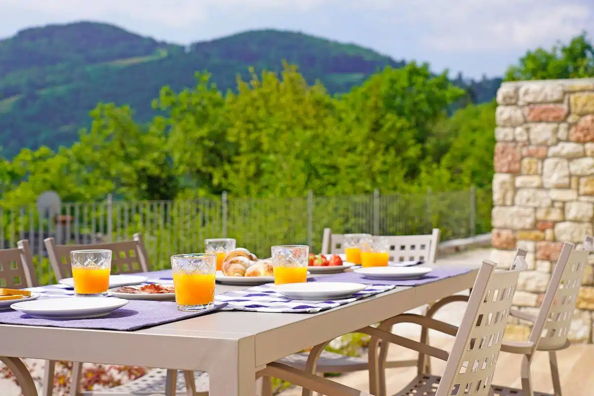 Farmhouse Hegemone