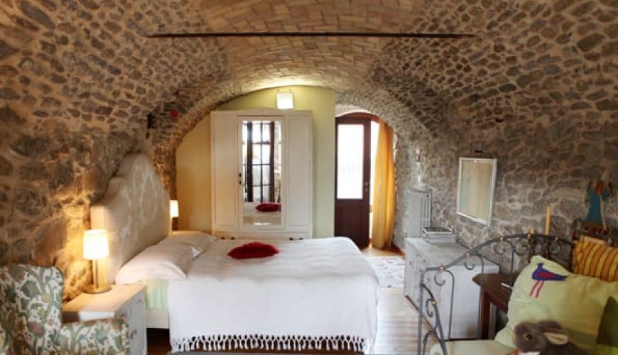 B&B TalkingStones