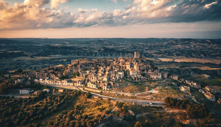 Villages and gullies: a fairytale combination