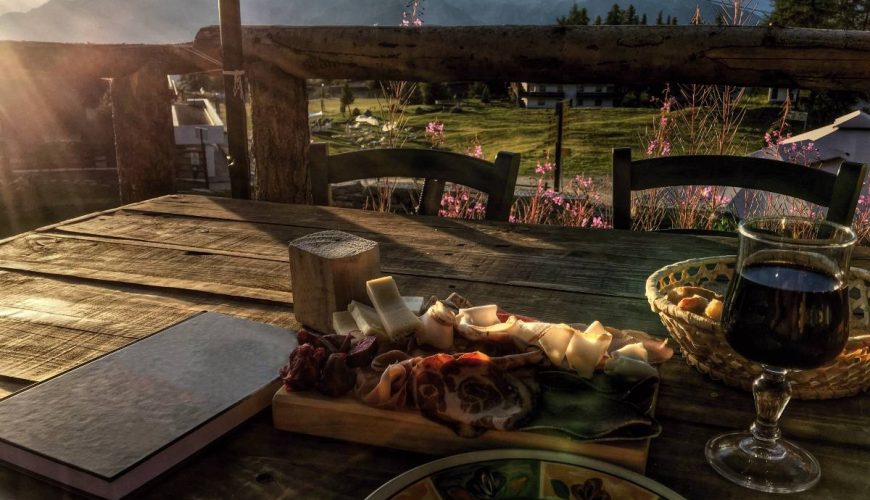 From Trentino to Calabria to discover the typical dishes of the mountain villages