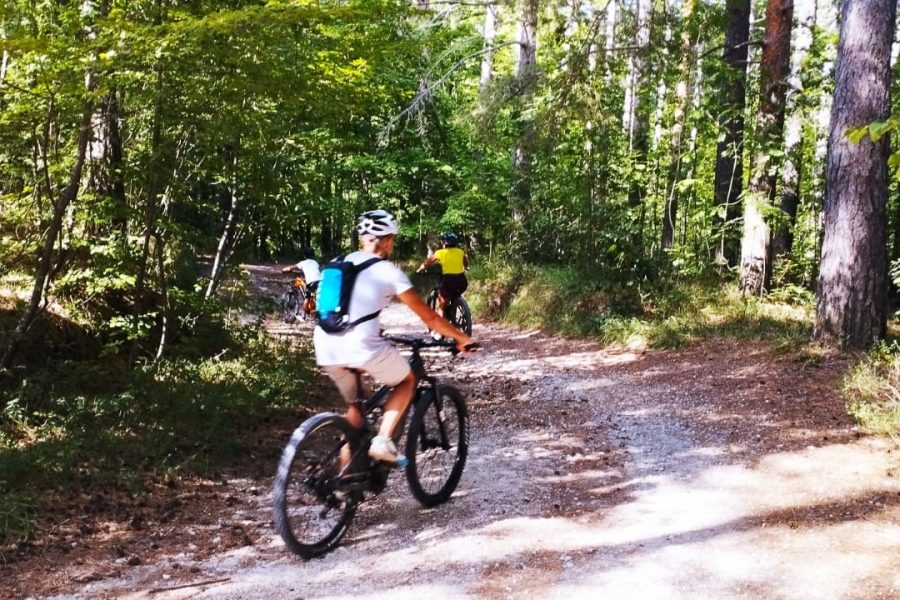 Escursione tra i sentieri della Maiella con noleggio MTB muscolare