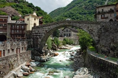 The Cammino Balteo: A timeless journey through villages, castles, vineyards and views in the Aosta Valley