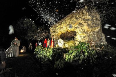 The village of Greccio, which every year returns to 1223