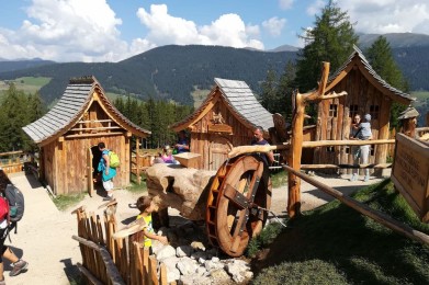 Il villaggio degli gnomi e leggenda di Haunold
