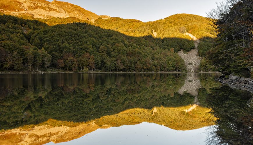Emilia shines with its lakes