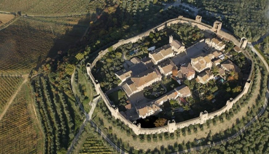 The Legend of Captain Zeti at Monteriggioni