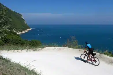 Marche ciclovie d'autore
