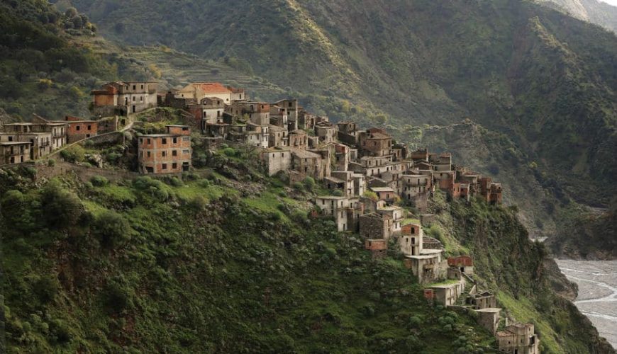 Reggio Calabria: weekend between Bova and Gerace.