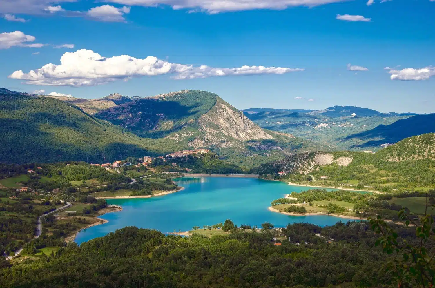 Specchi d’acqua in Molise: un viaggio tra natura e bellezze nascoste