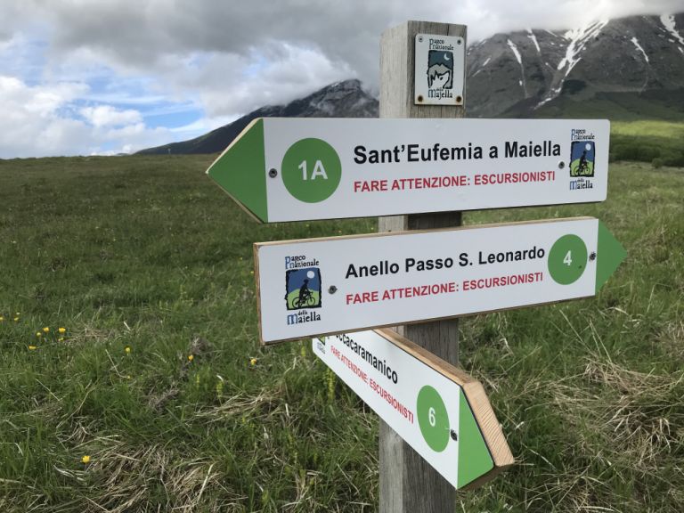 Escursione tra i sentieri della Maiella con noleggio MTB muscolare