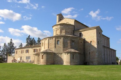 Basilica di Santa Maria a Piè di Chienti